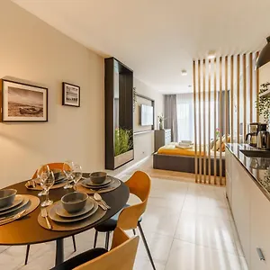 West Sky - Classic Gold&silver - Perłowa Przystań Apartament